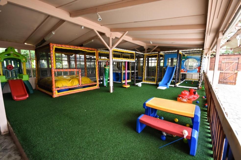 Stone Villa Inside Sea- Kids'Land Platanidia Extérieur photo